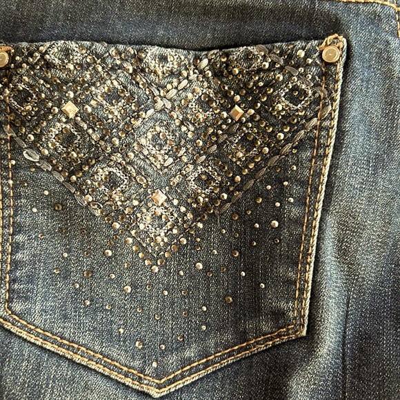 Code Blue Capri Jeans - Picture 4 of 8